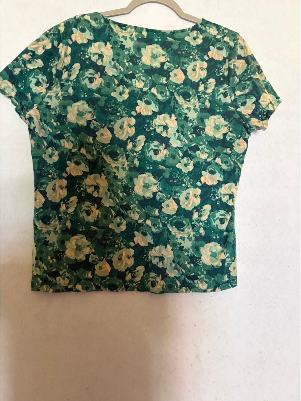 St. John's Bay Women's Green Floral Short Sleeve Top, Size XL - Picture 2 of 3